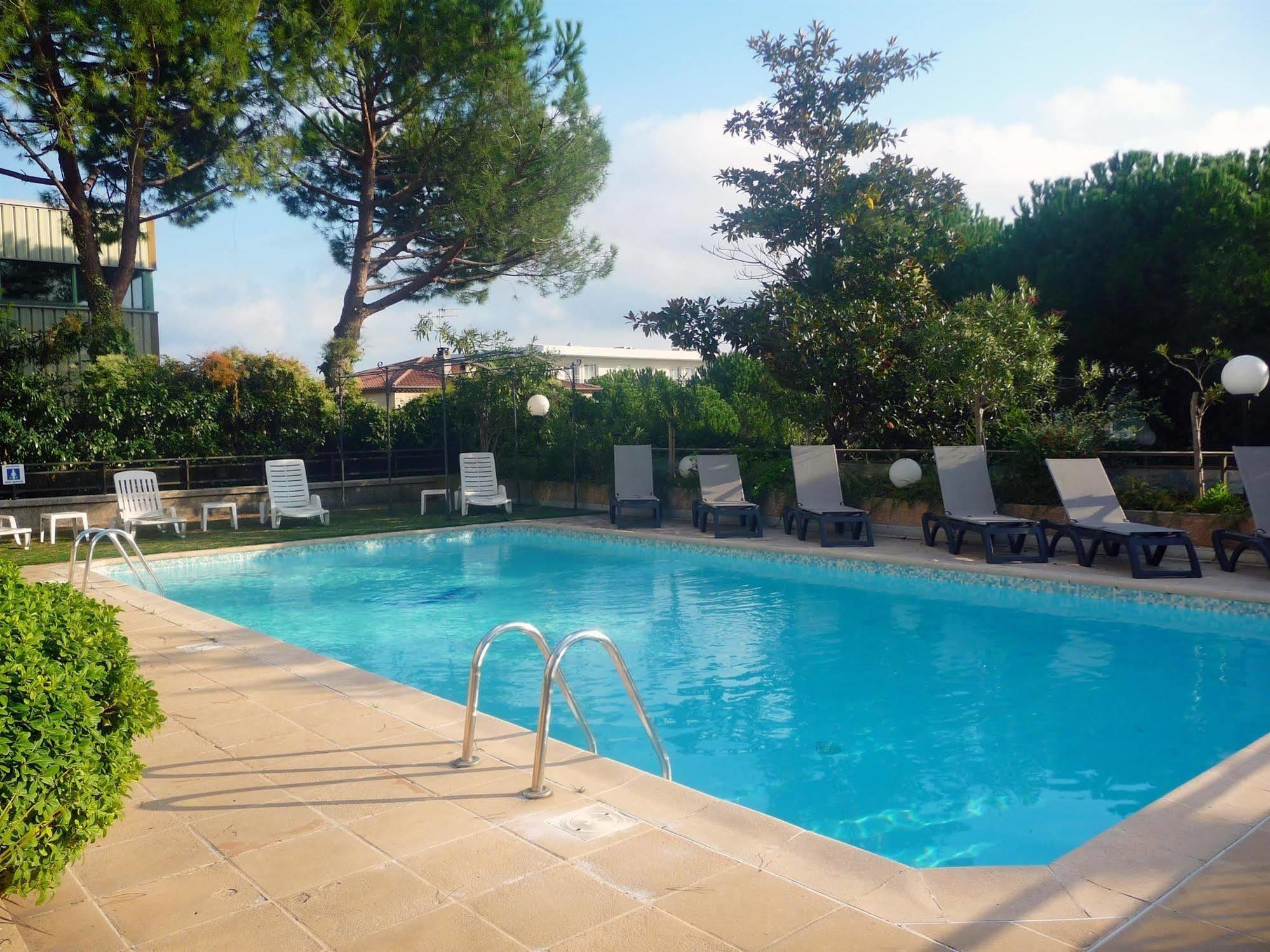Hotel Campanile אנטיב מראה חיצוני תמונה