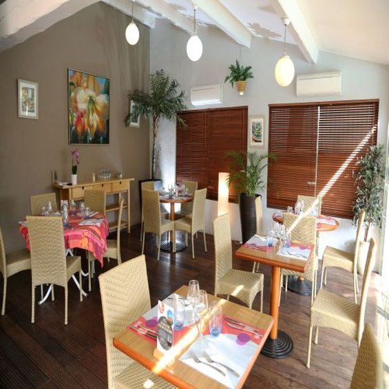 Hotel Campanile אנטיב מראה חיצוני תמונה